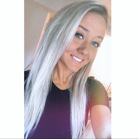 Meet your Posher, Sara - Picture 3 of 3